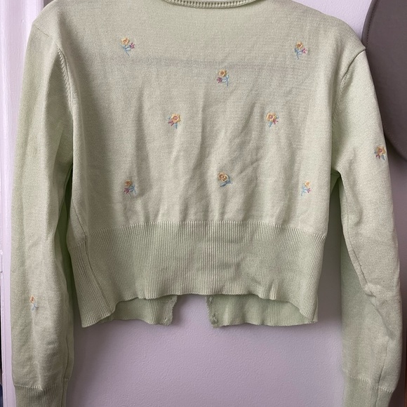 SHEIN CROP CARDIGAN - Picture 2 of 3